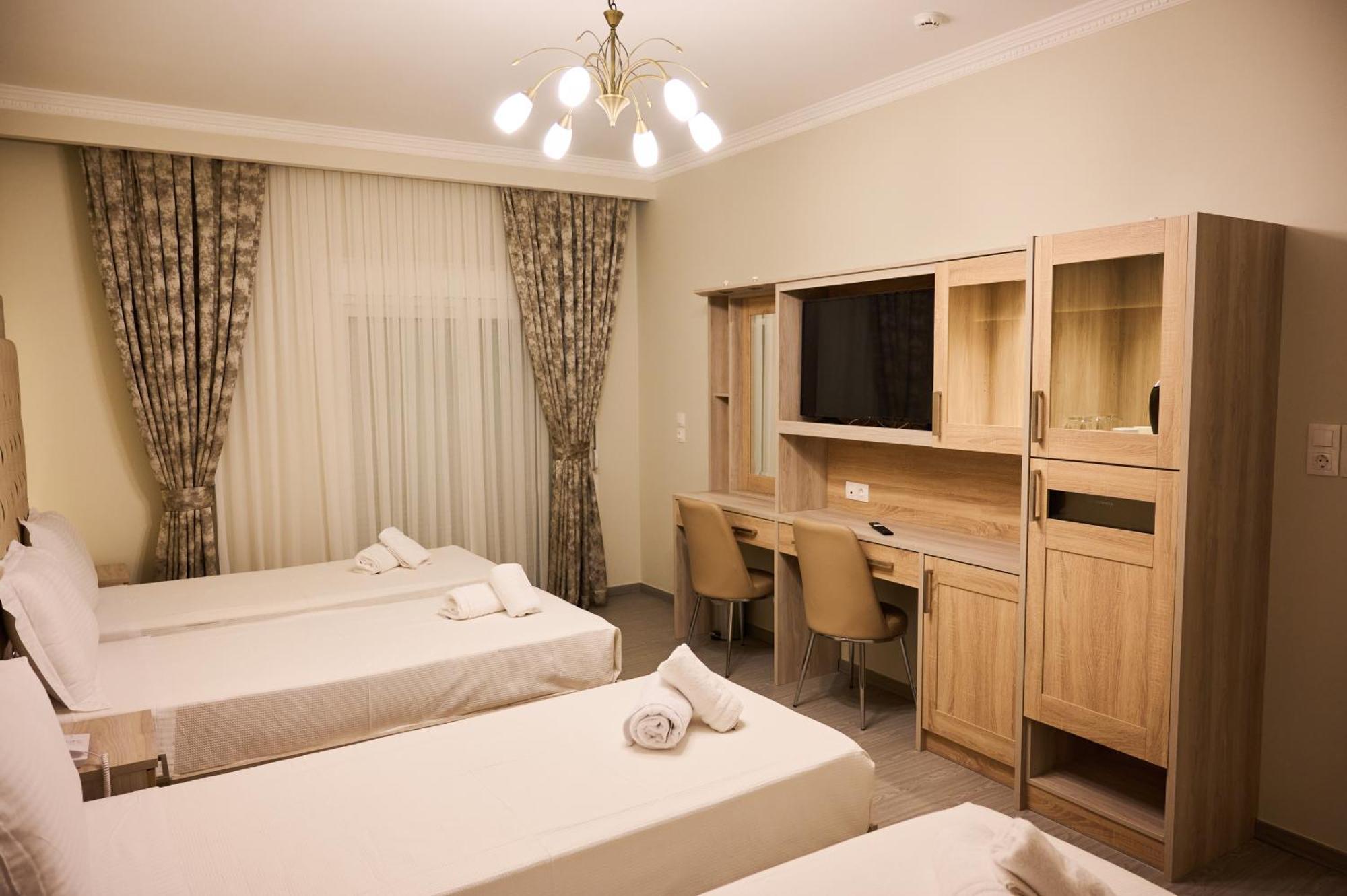 Famissi Suites 2 กาลัมปากา ภายนอก รูปภาพ